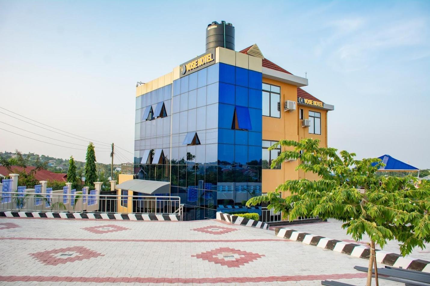 Vose Hotel & Spa Dar Es Salaam Exteriör bild